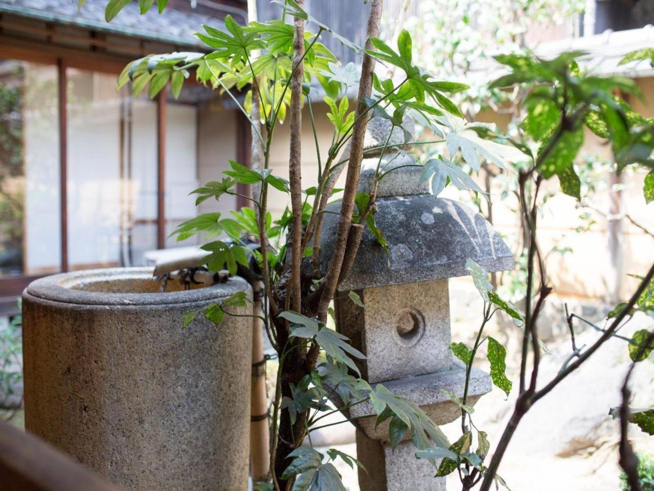 京都二条城近く京町屋120年の歴史に泊まる Экстерьер фото
