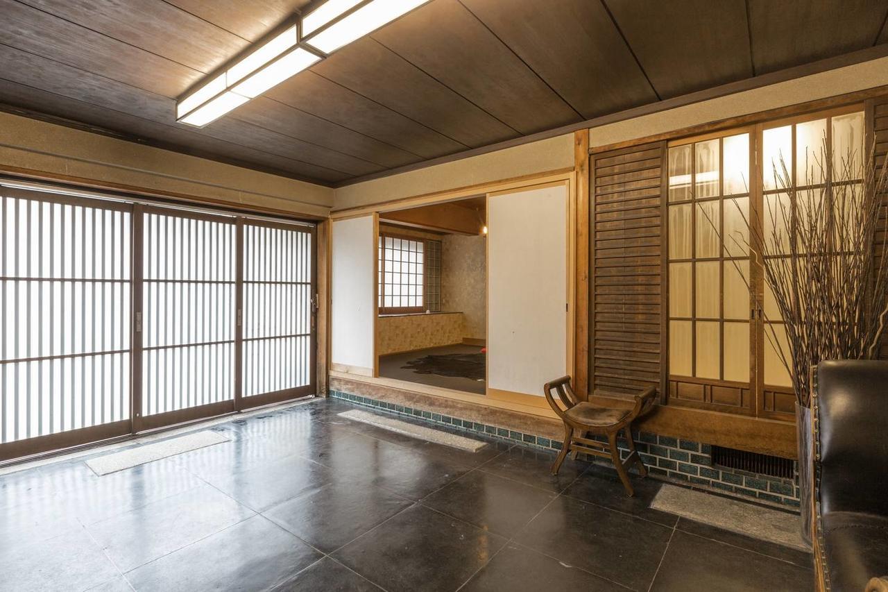 京都二条城近く京町屋120年の歴史に泊まる Экстерьер фото